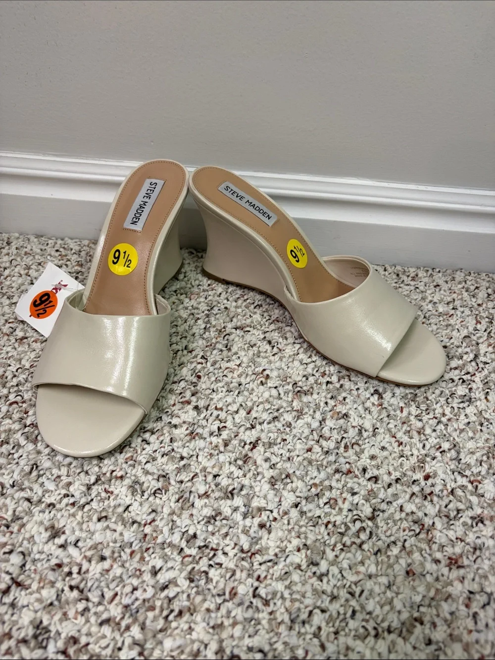 Steve Madden Selest Cream Wedge Slide Sandals